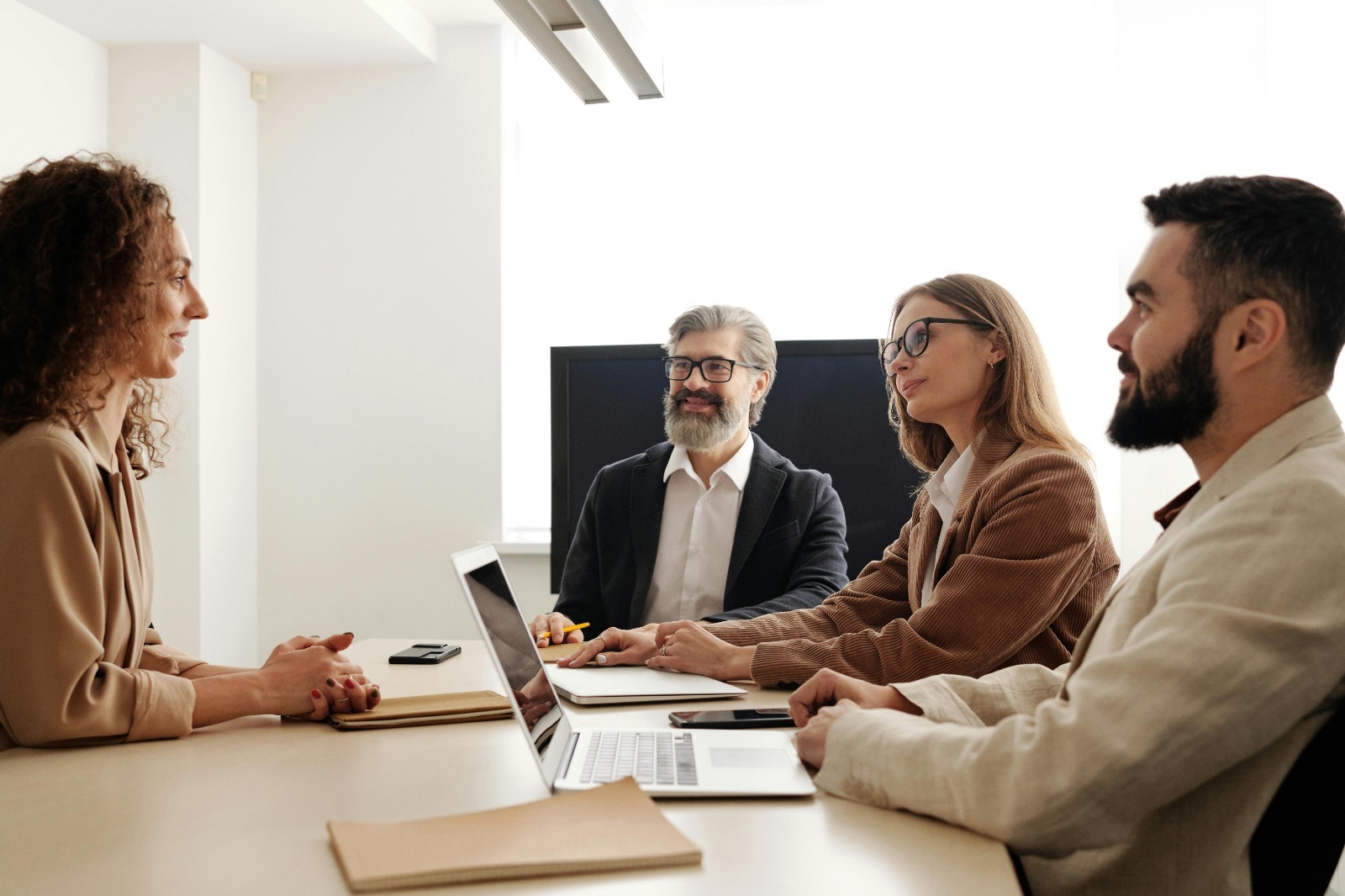 Strengh up your portfolio to Stand Out from the Competition
